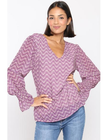 Blusa de mujer con estampado geométrico. Comprar blusas de mujer bonitas.
