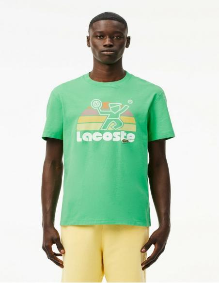 CAMISETA EFECTO LAVADO CON ESTAMPADO DE TENIS