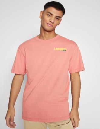 CAMISETA EFECTO LAVADO EN DEGRADÉ CON ESTAMPADO LACOSTE