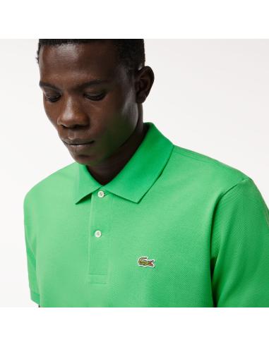 Polo Lacoste L.12.12 básico verde - Estilo y calidad en tu armario Polo Lacoste L.12.12 básico verde - Estilo y calidad en tu armario