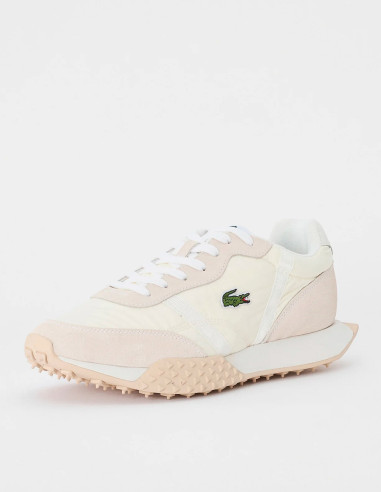 logotipo del cocodrilo de la zapatilla blanca de Lacoste logotipo del cocodrilo de la zapatilla blanca de Lacoste