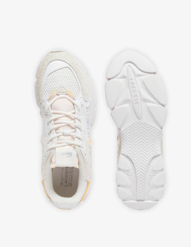 Zapatillas blancas de Lacoste, vista cenital Zapatillas blancas de Lacoste, vista cenital