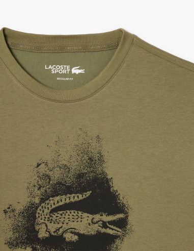 Camiseta Lacoste deportiva con grafico de logo en el pecho. Camiseta Lacoste deportiva con grafico de logo en el pecho.