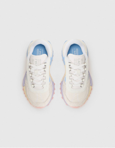 Zapatillas HOKA blancas con suelas acolchadas